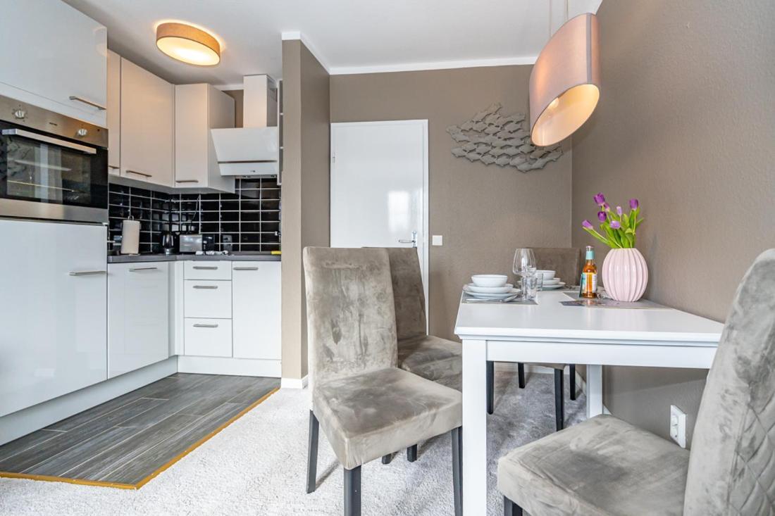 Maritim Und Individuell In Wenningstedt Mit Balkon Apartman Kültér fotó