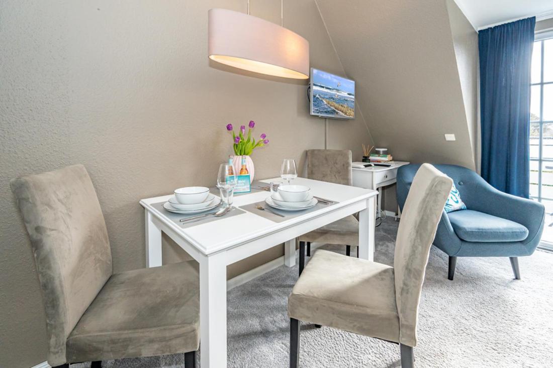 Maritim Und Individuell In Wenningstedt Mit Balkon Apartman Kültér fotó